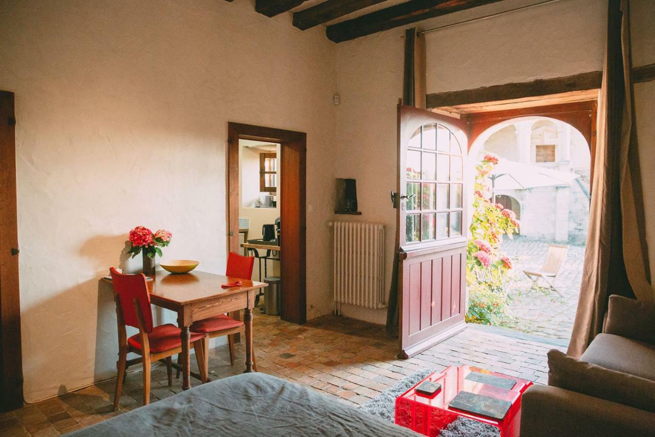 Manoir De La Groye Hotel Saint-Saturnin-sur-Loire Bagian luar foto